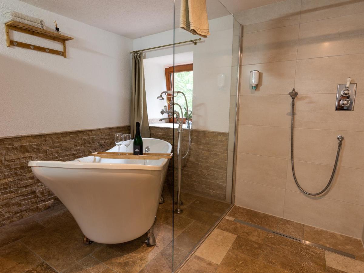 Villa Wohnen Auf Der Ritterburg Haßmersheim Esterno foto