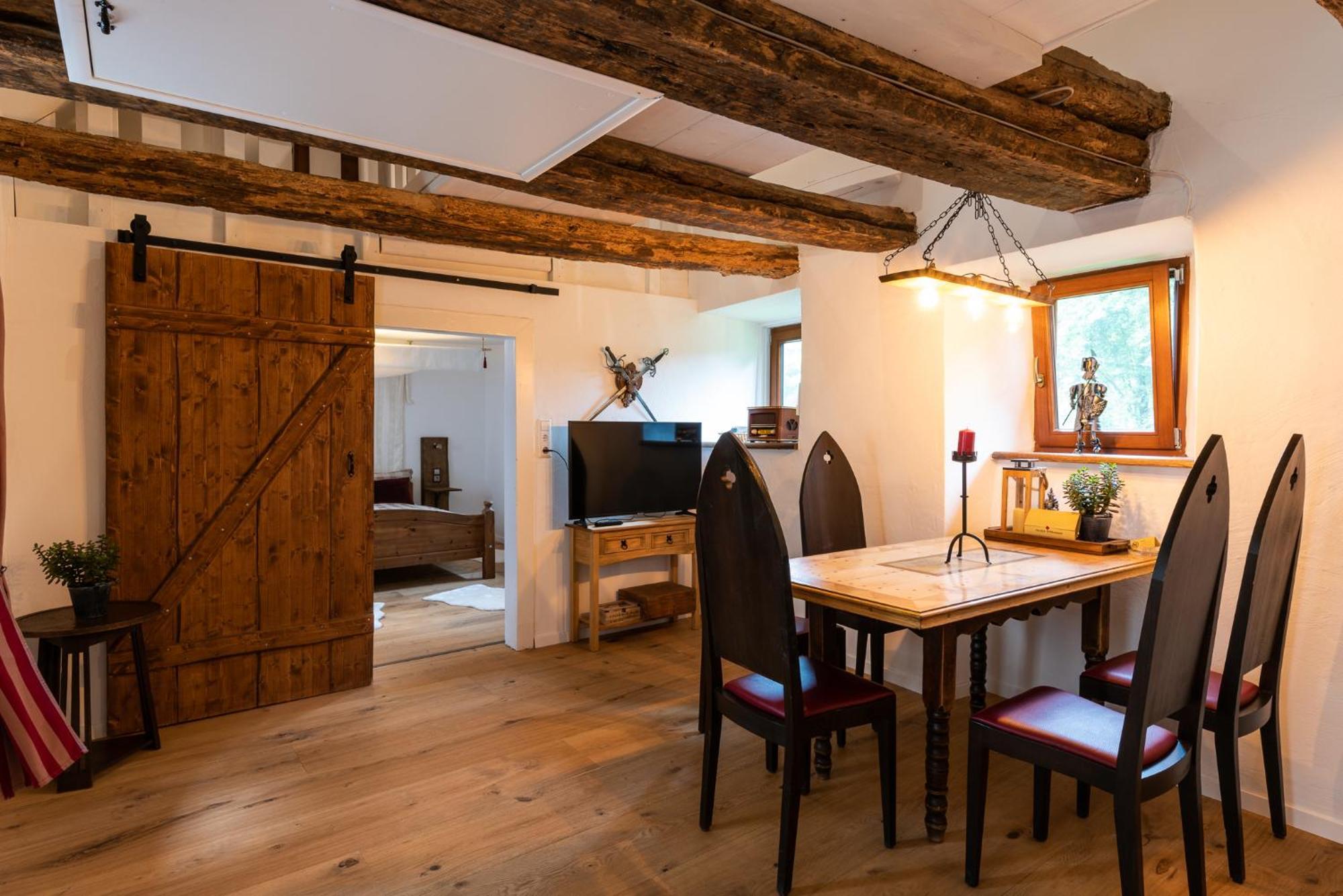 Villa Wohnen Auf Der Ritterburg Haßmersheim Esterno foto